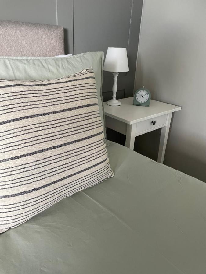 Ferienwohnung Lovely Flat Set In Parish Boundary Of Instow Exterior foto